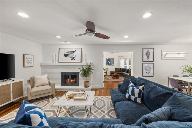 6301 Firth Road, Fort Worth, TX 76116