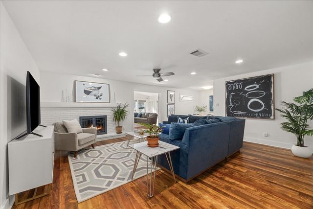 6301 Firth Road, Fort Worth, TX 76116