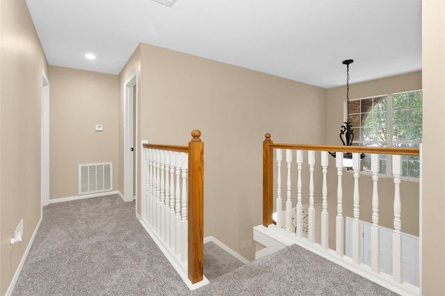 1915 E Lake Drive, Huntsville, TX 77340