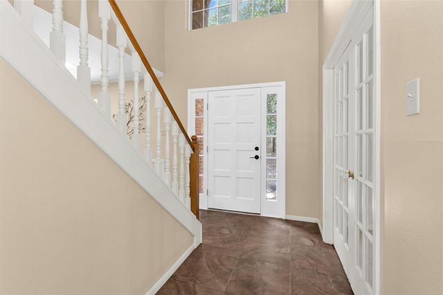 1915 E Lake Drive, Huntsville, TX 77340