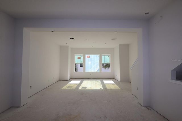 474 31ST WAY N 7, St Petersburg, FL 33713