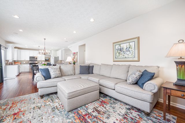 4244 Sedge Court, Zionsville, IN 46077