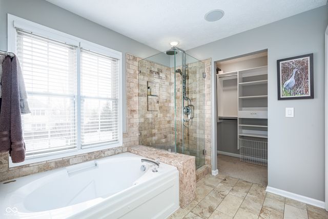 4244 Sedge Court, Zionsville, IN 46077