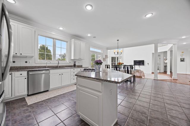 401 CALLOWAY CT, Ashton, MD 20861