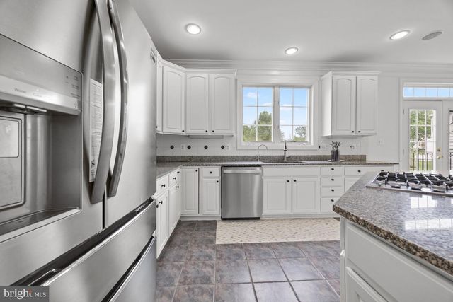 401 CALLOWAY CT, Ashton, MD 20861