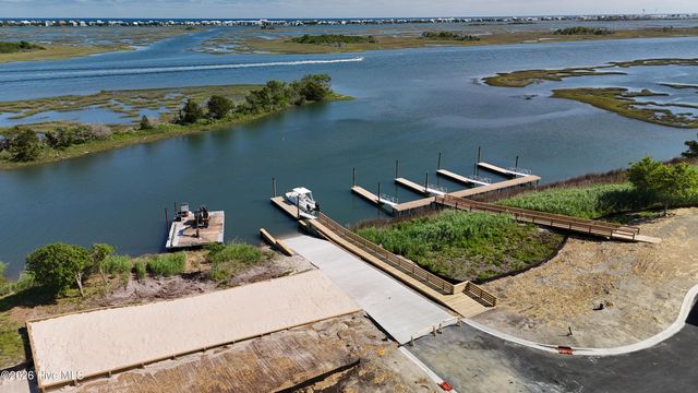 188 Dockside Drive, Hampstead, NC 28443