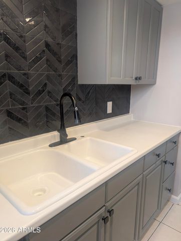 7126 N 19TH Avenue 223, Phoenix, AZ 85021