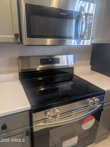 7126 N 19TH Avenue 223, Phoenix, AZ 85021