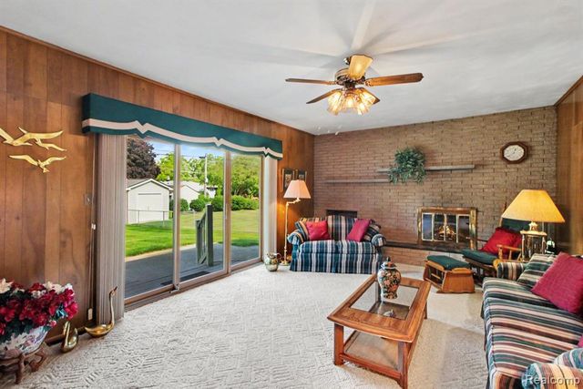 3577 Meadowleigh Lane, Waterford, MI 48329