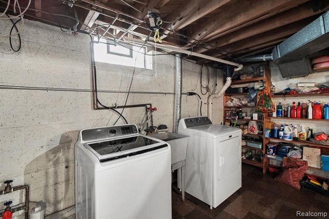 3577 Meadowleigh Lane, Waterford, MI 48329