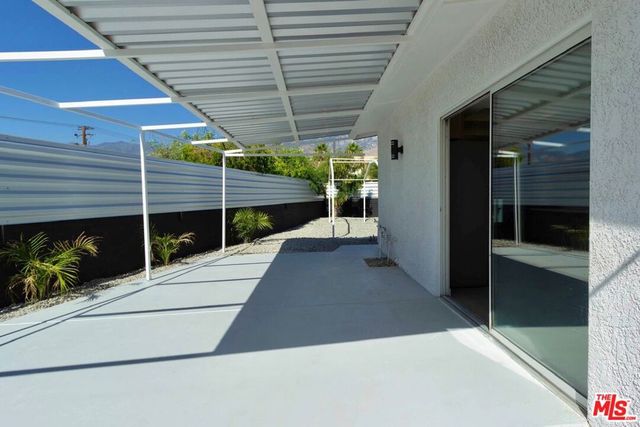 4325 E Calle De Carlos, Palm Springs, CA 92264