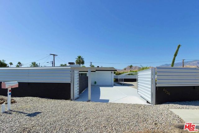 4325 E Calle De Carlos, Palm Springs, CA 92264