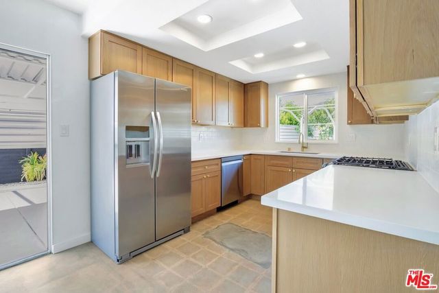 4325 E Calle De Carlos, Palm Springs, CA 92264