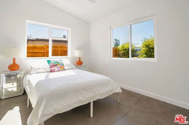 4325 E Calle De Carlos, Palm Springs, CA 92264