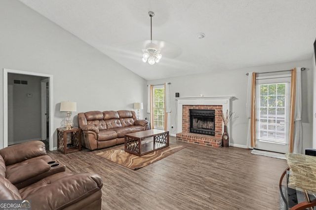 1624 Carriage Hills Drive, Griffin, GA 30224