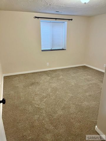 3382 S Grove Lane, Idaho Falls, ID 83404