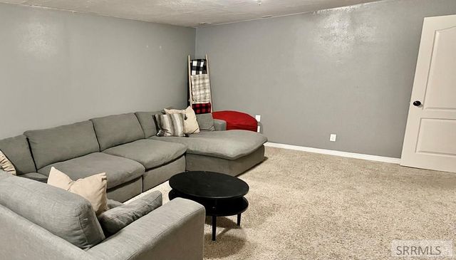 3382 S Grove Lane, Idaho Falls, ID 83404