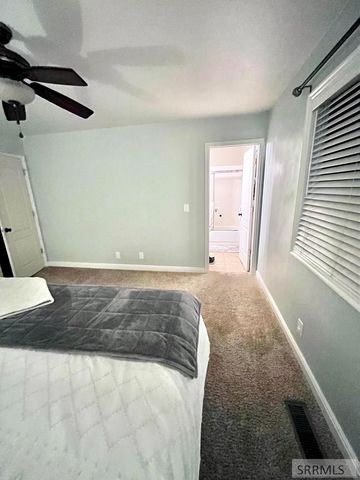 3382 S Grove Lane, Idaho Falls, ID 83404