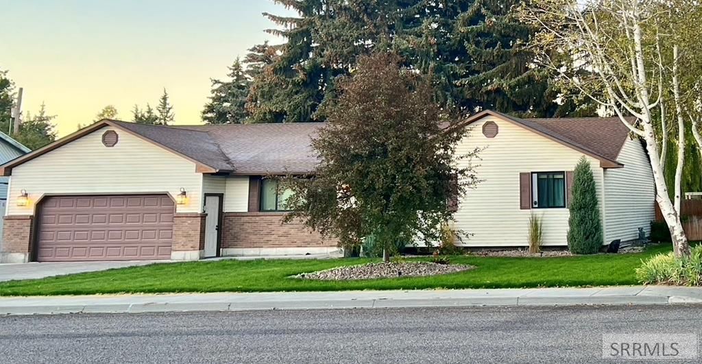 3382 S Grove Lane, Idaho Falls, ID 83404