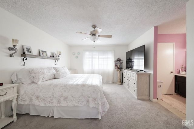 2017 William F Halsey Avenue, Bakersfield, CA 93304