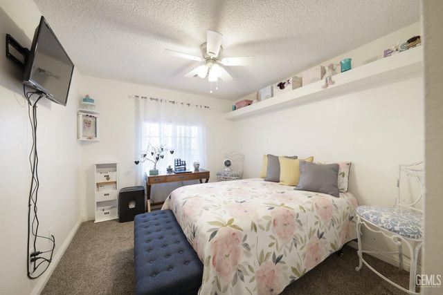 2017 William F Halsey Avenue, Bakersfield, CA 93304