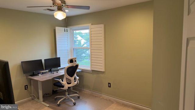 28 PEMBERTON LN, East Windsor, NJ 08520