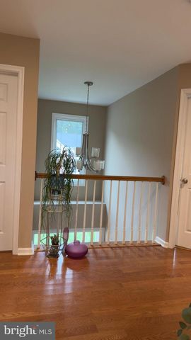 28 PEMBERTON LN, East Windsor, NJ 08520