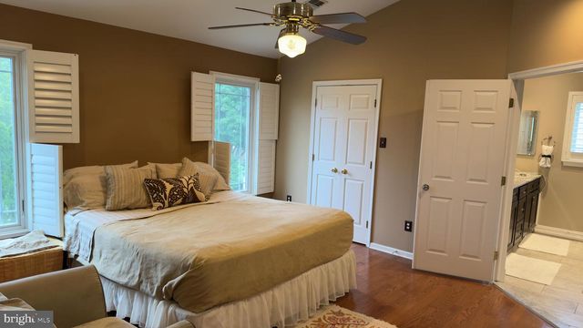 28 PEMBERTON LN, East Windsor, NJ 08520