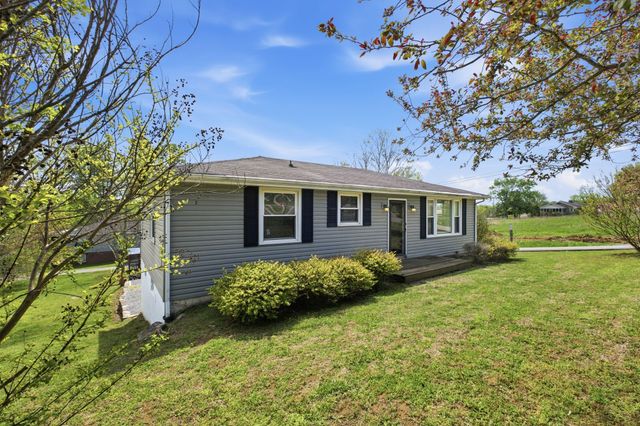 766 McMurry Blvd, E, Hartsville, TN 37074
