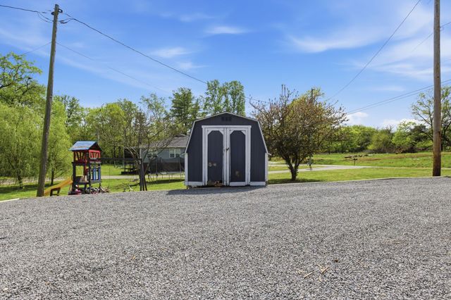766 McMurry Blvd, E, Hartsville, TN 37074
