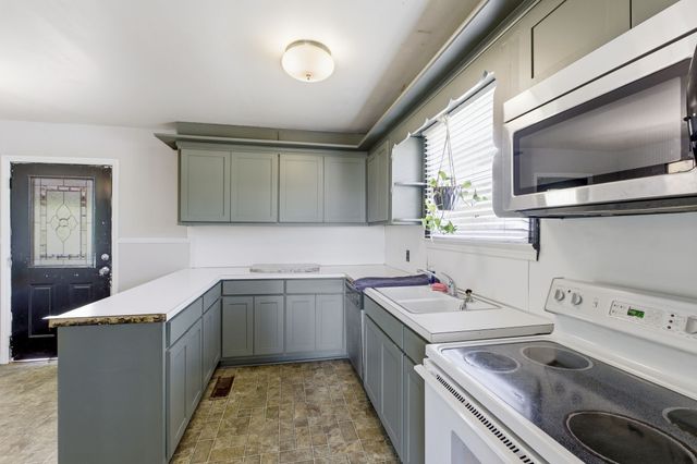 766 McMurry Blvd, E, Hartsville, TN 37074