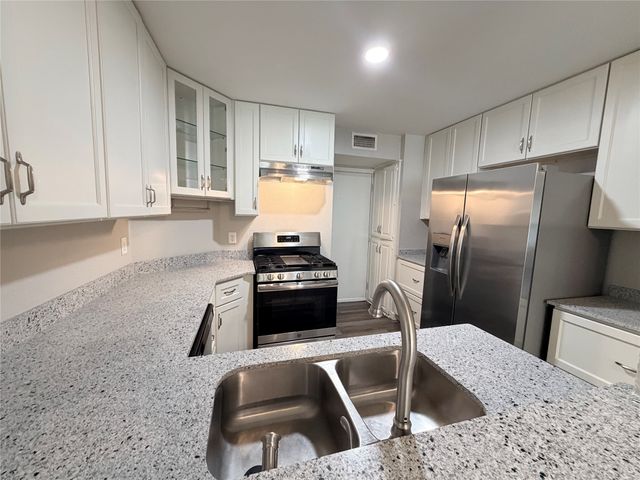 2412 Lakeview Circle 2414, Mckinney, TX 75072