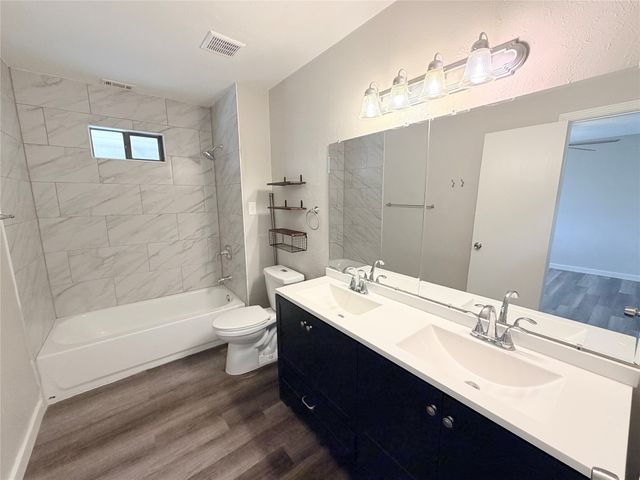 2412 Lakeview Circle 2414, Mckinney, TX 75072