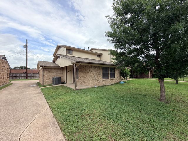 2412 Lakeview Circle 2414, Mckinney, TX 75072