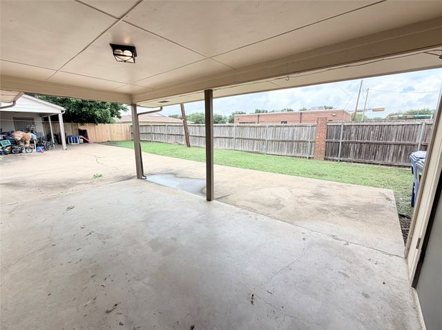 2412 Lakeview Circle 2414, Mckinney, TX 75072