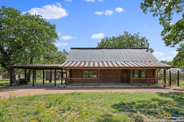 463 Woodland Drive, Fredericksburg, TX 78624