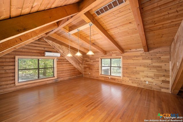 463 Woodland Drive, Fredericksburg, TX 78624