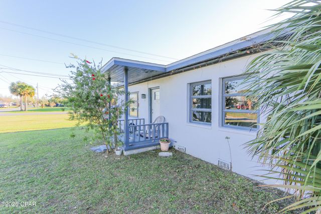 1118 Michigan Avenue, Lynn Haven, FL 32444