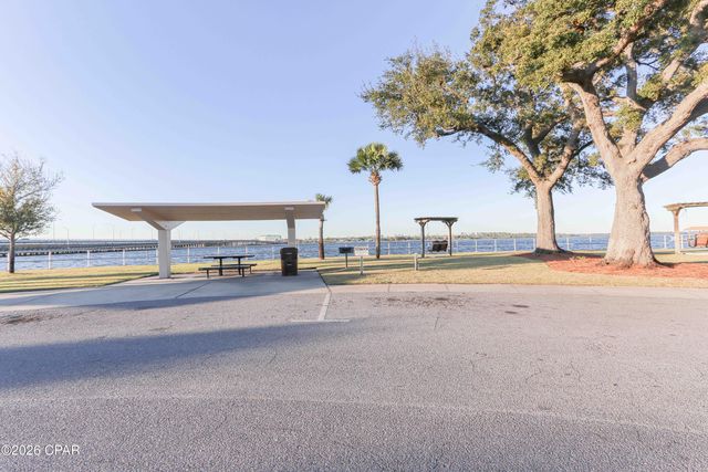 1118 Michigan Avenue, Lynn Haven, FL 32444