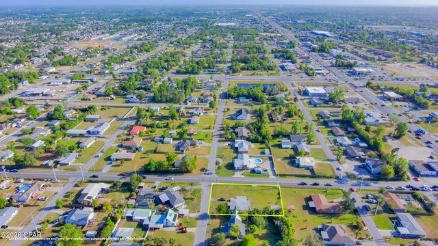 1118 Michigan Avenue, Lynn Haven, FL 32444