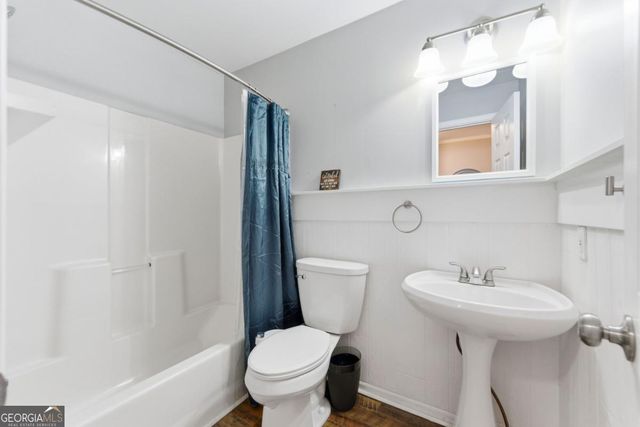 408 Pine Grove Way, Woodstock, GA 30189