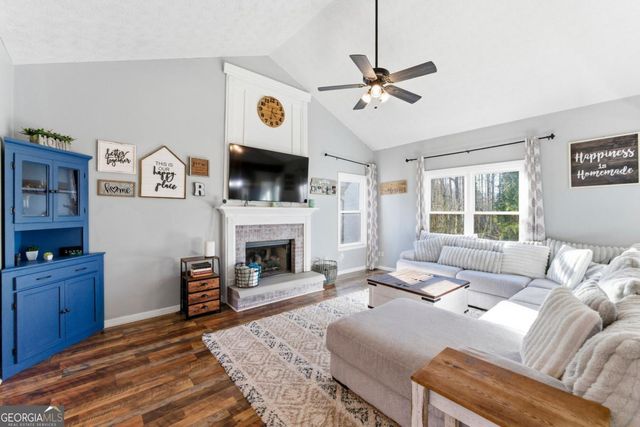 408 Pine Grove Way, Woodstock, GA 30189