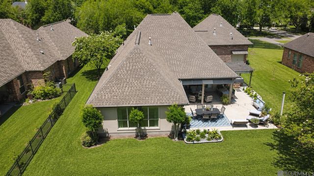 6258 Tezcuco Ct, Gonzales, LA 70737