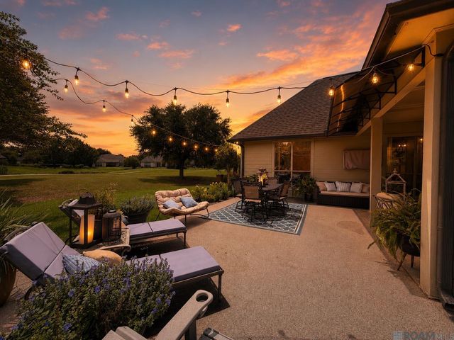 6258 Tezcuco Ct, Gonzales, LA 70737