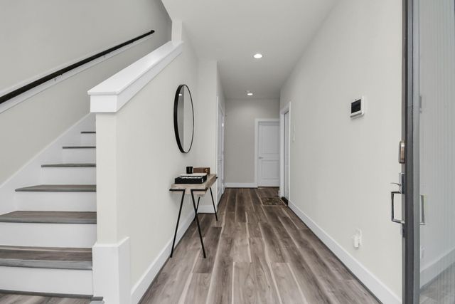 2504 W Tidwell Road E, Houston, TX 77091