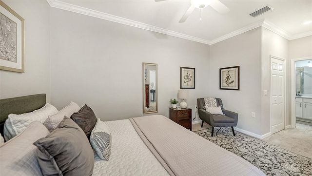 910 TIDEWATER SHORES LOOP 402, Bradenton, FL 34208
