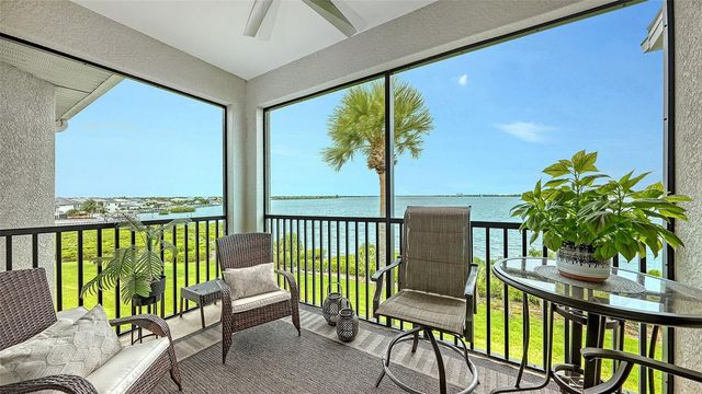 910 TIDEWATER SHORES LOOP 402, Bradenton, FL 34208