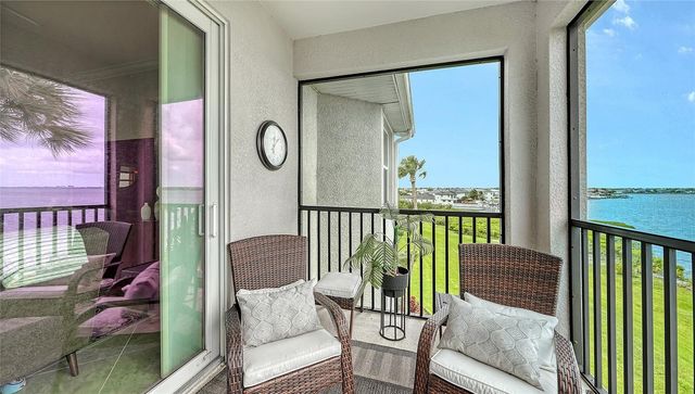 910 TIDEWATER SHORES LOOP 402, Bradenton, FL 34208