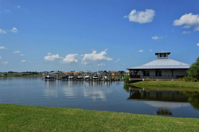 910 TIDEWATER SHORES LOOP 402, Bradenton, FL 34208