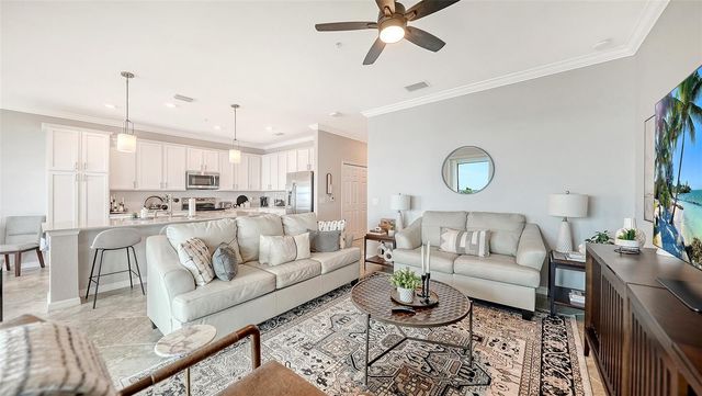 910 TIDEWATER SHORES LOOP 402, Bradenton, FL 34208